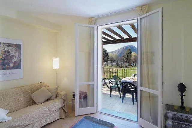 ** Aparthotel Budget Village Apartments - Porto Letizia Porlezza Italy