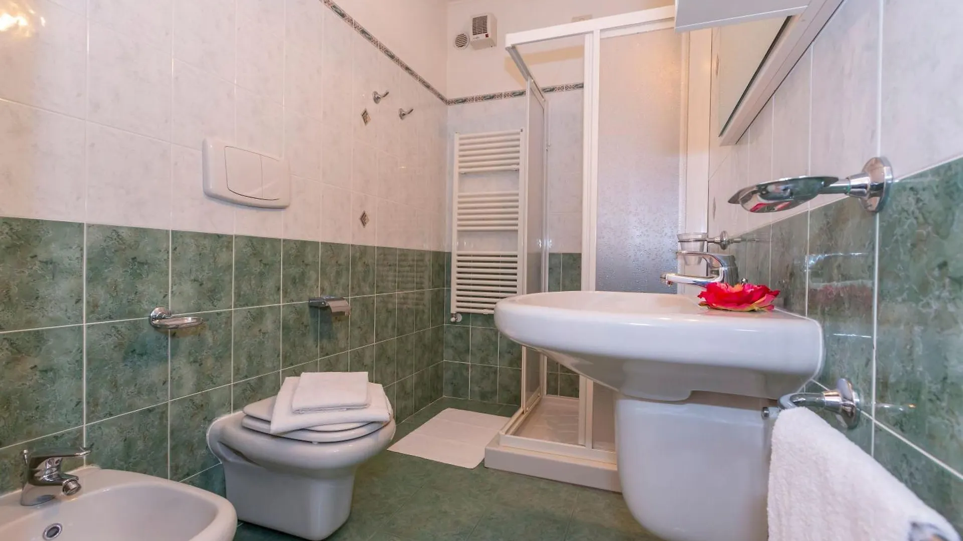 Aparthotel Budget Village Apartments - Porto Letizia Porlezza